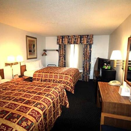 Norwood Inn Minneapolis 罗斯维尔 外观 照片