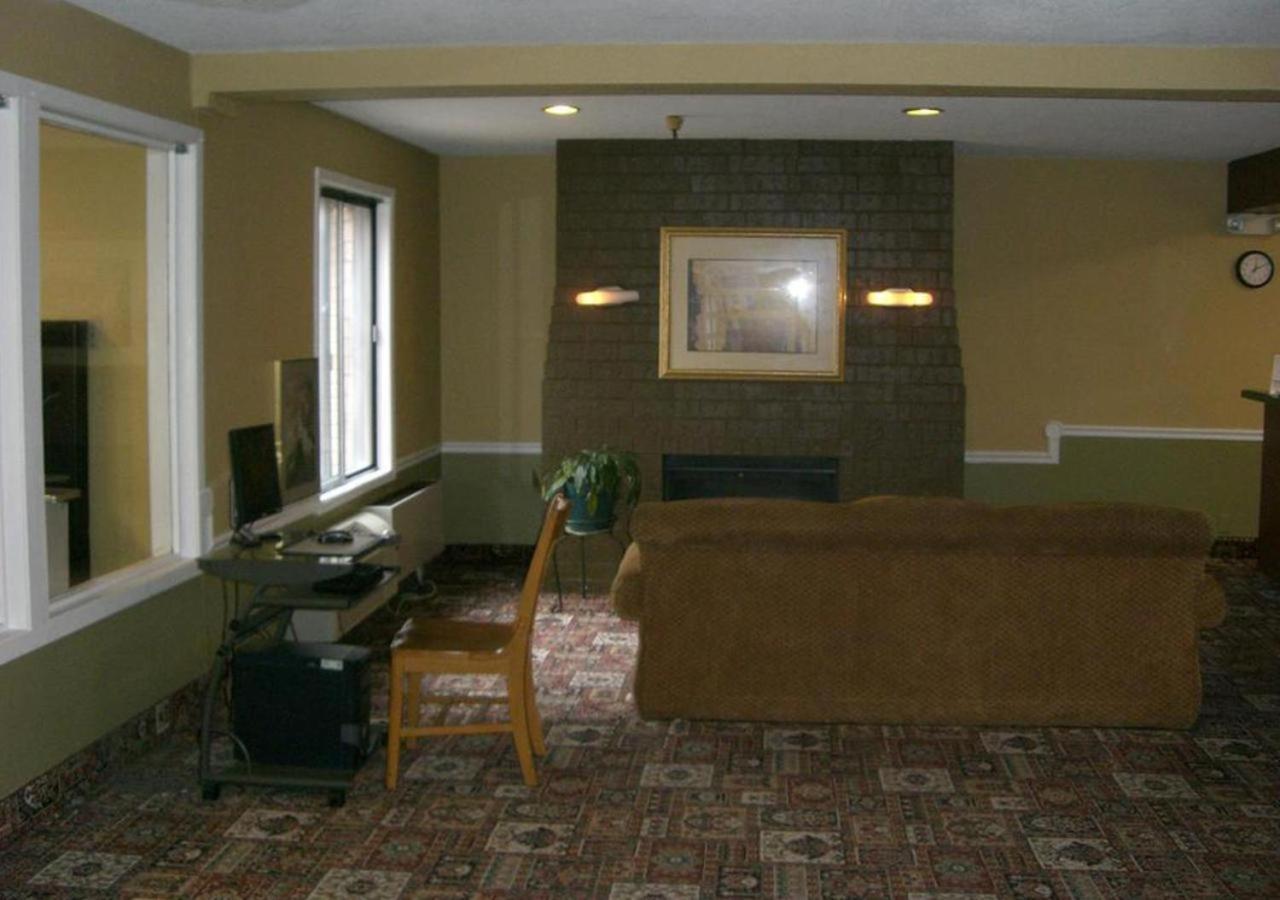 Norwood Inn Minneapolis 罗斯维尔 外观 照片