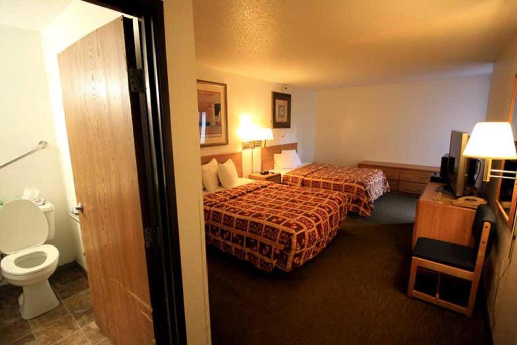 Norwood Inn Minneapolis 罗斯维尔 外观 照片