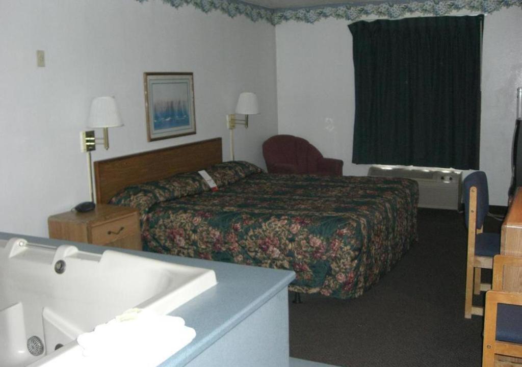 Norwood Inn Minneapolis 罗斯维尔 外观 照片