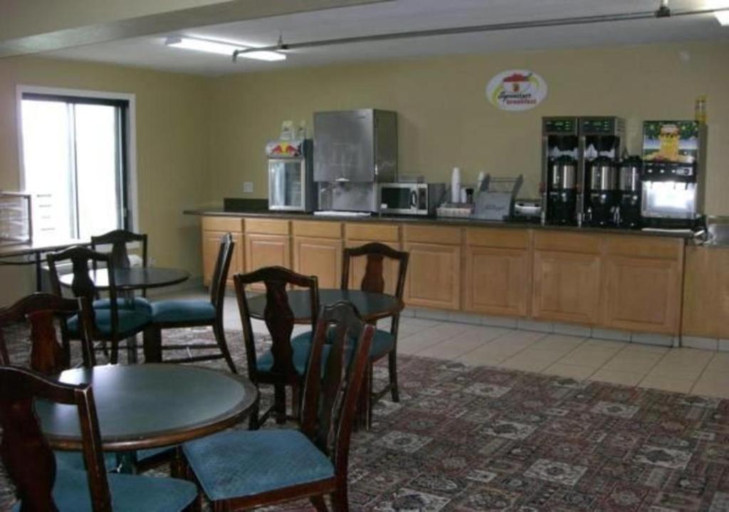 Norwood Inn Minneapolis 罗斯维尔 外观 照片
