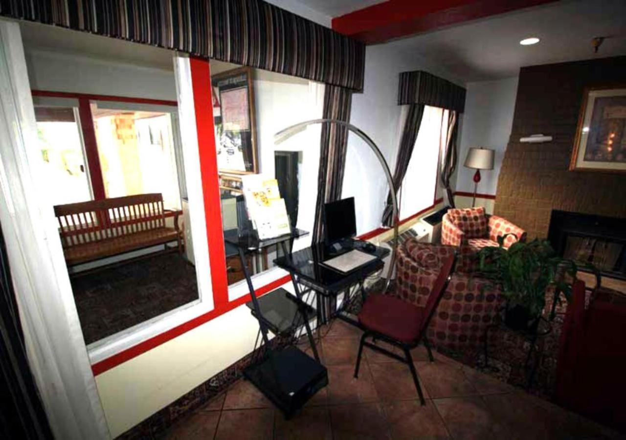 Norwood Inn Minneapolis 罗斯维尔 外观 照片